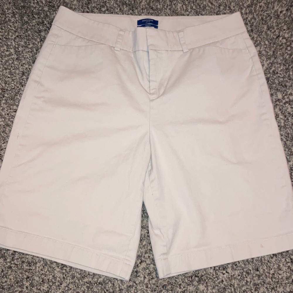 Dockers Petite bermuda shorts size 8P